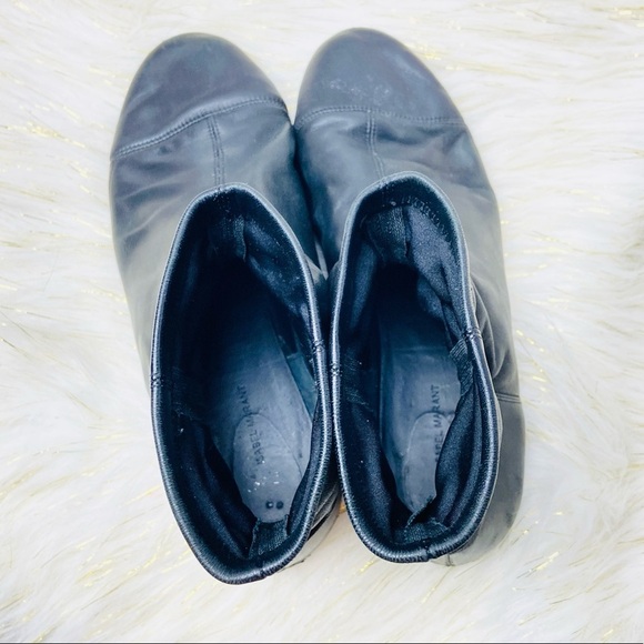 Isabel Marant•black leather ‘detchel’ ankle boots with vibram soles size 38 US 8 - Picture 4 of 11
